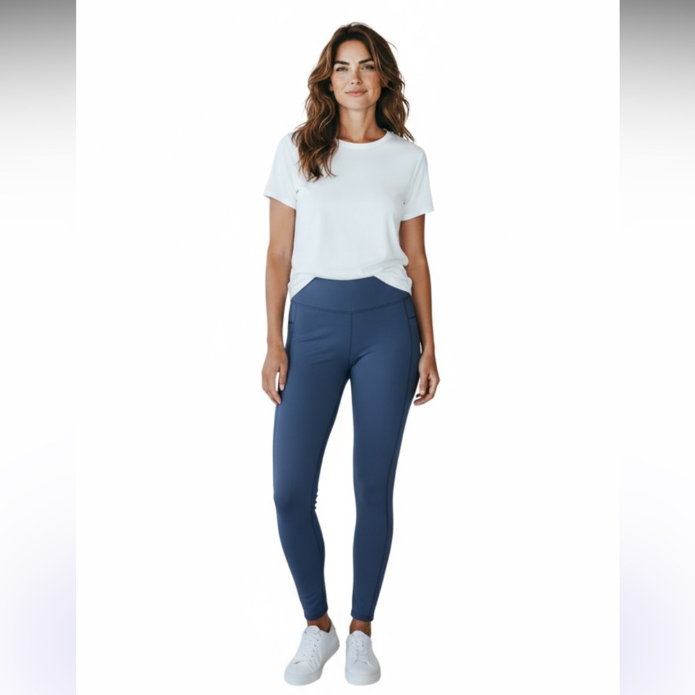 Blue leggings. Perfect for casual wear
Lularoe new without tags